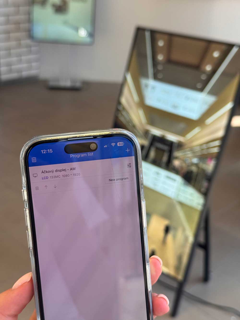 Ovládání z mobilu přes aplikaci